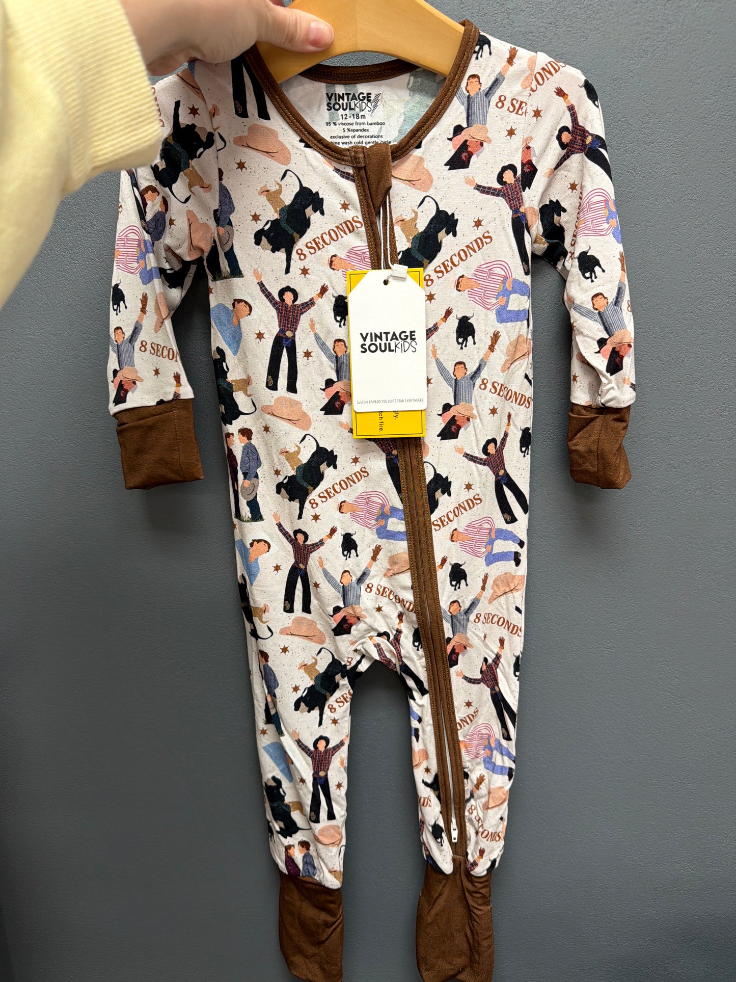 RTS 12/18 8 SECONDS ZIPPY