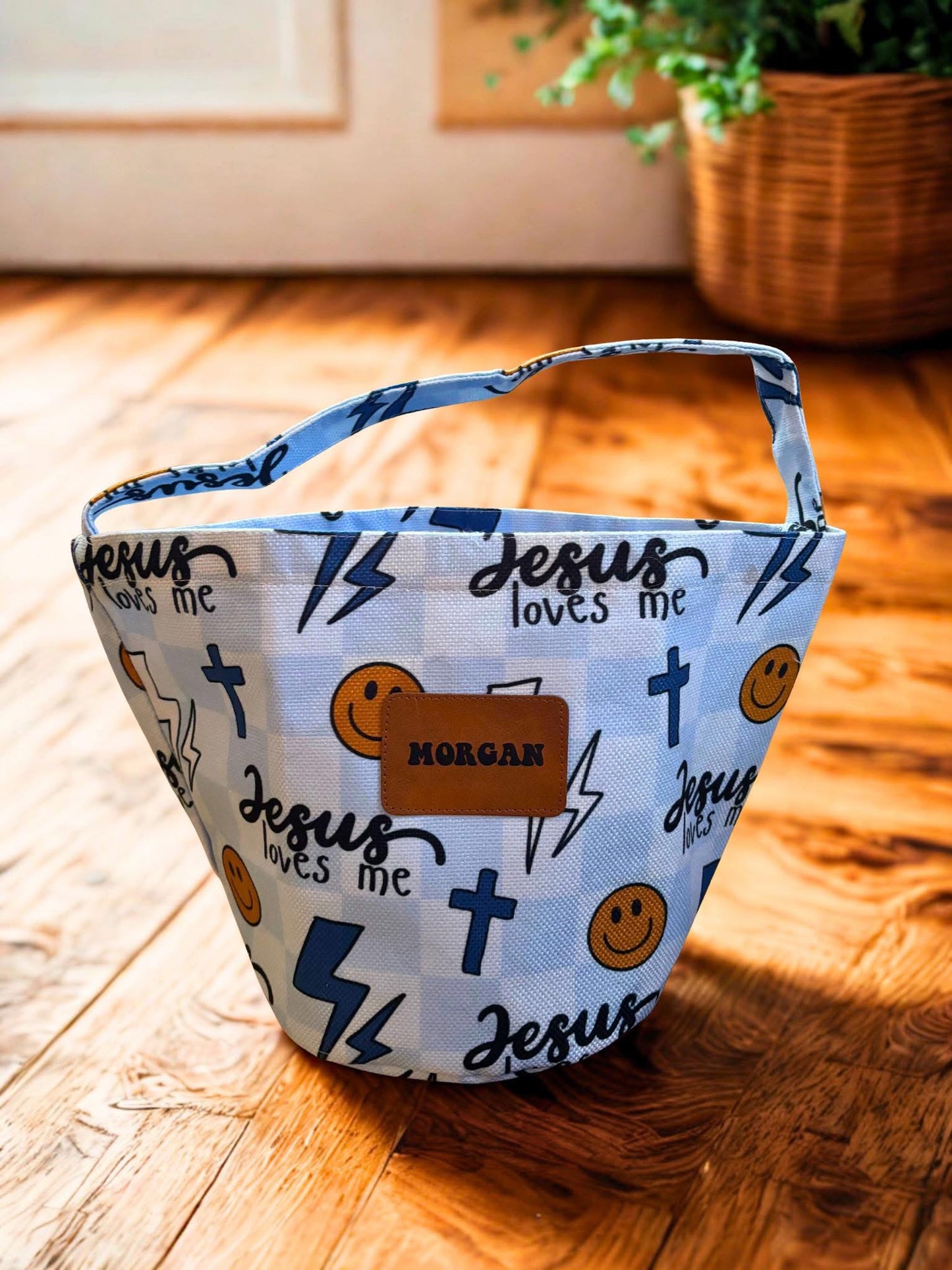 HOLIDAY BASKETS